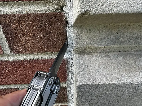 Air leakage with smoke generator